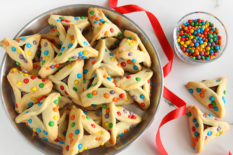 אוזני המן עם סוכריות עדשים