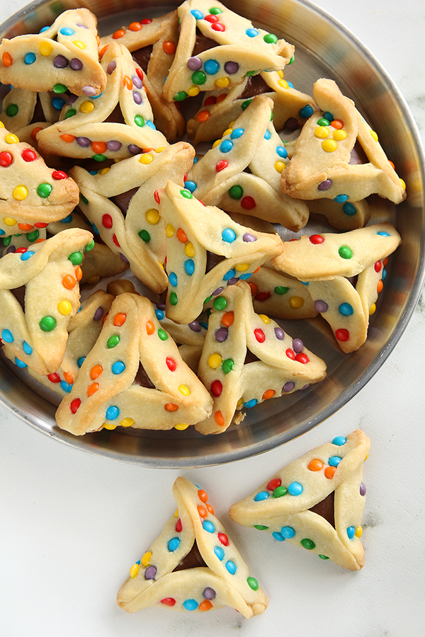 אוזני המן עם סוכריות עדשים