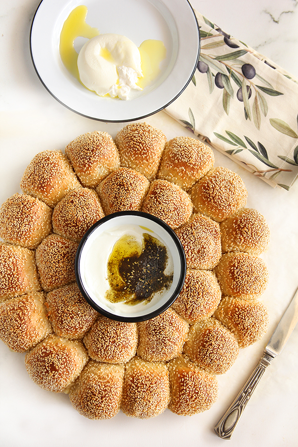 כתר כדורי בייגלה ירושלמי במילוי גבינות